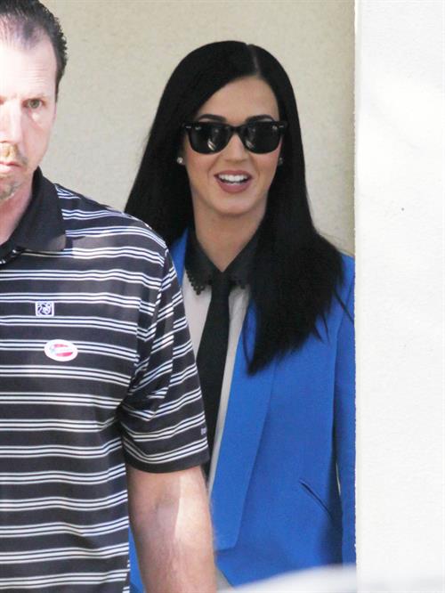 Katy Perry voting in LA November 6, 2012