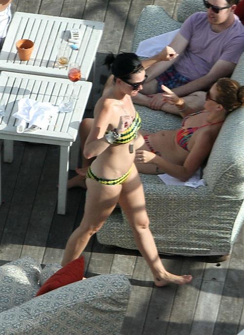 Katy Perry - In a bikini at a hotel pool in Miami July 27, 2012