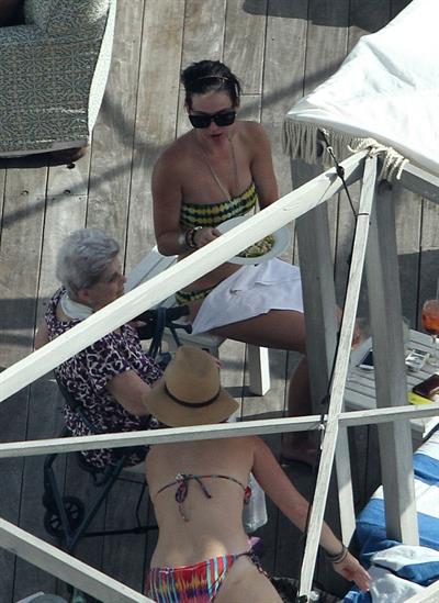 Katy Perry - In a bikini at a hotel pool in Miami July 27, 2012