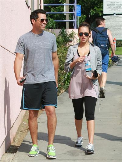 Jessica Alba going for smoothies September 14, 2011