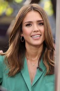 Jessica Alba on the set of Extra in Los Angeles on January 25, 2012 