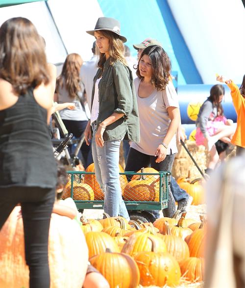 Jessica Alba – at Mr Bones Pumpkin Patch 10/12/13  