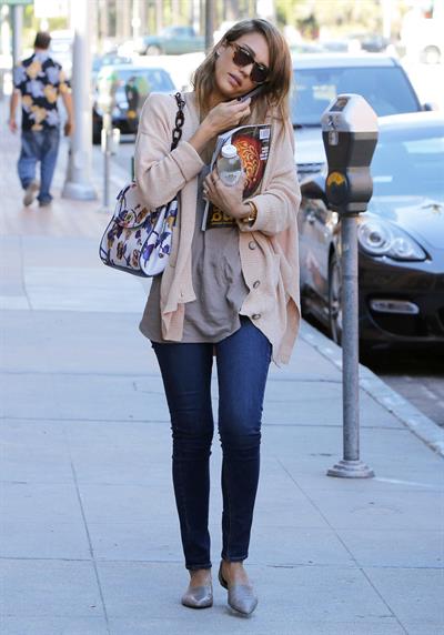 Jessica Alba – Candids in Beverly Hills 11/5/13