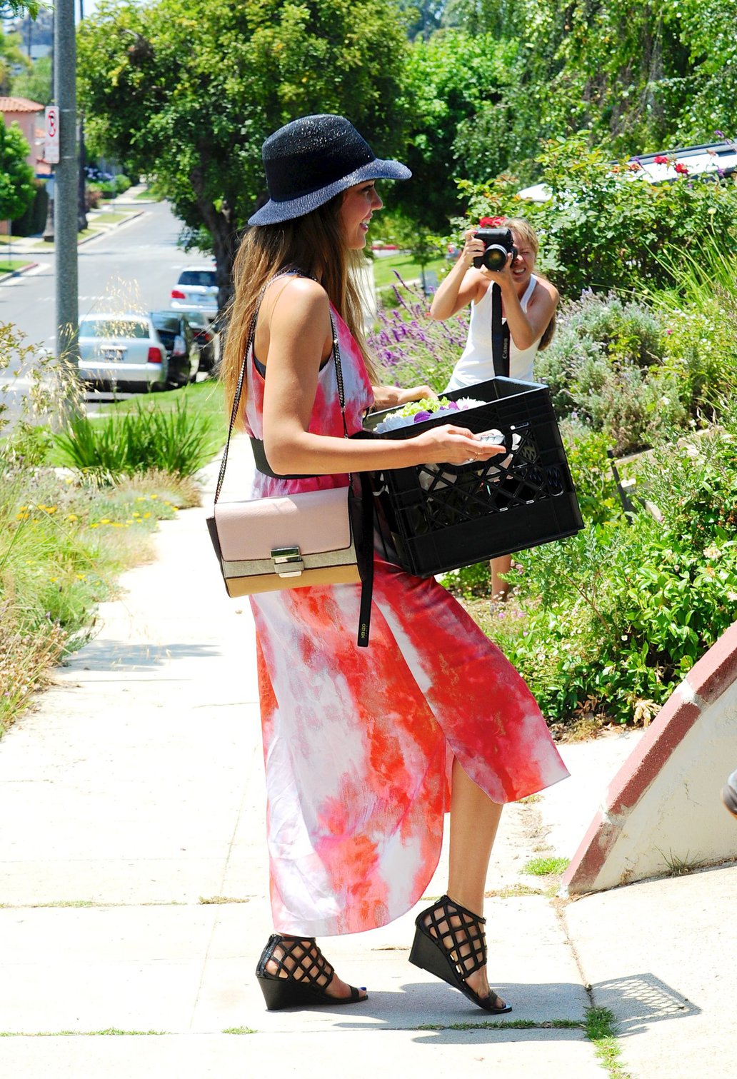 Jessica Alba shopping at Bel Bambini before heading to a baby shower in Hollywood on June 29, 2013