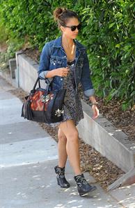 Jessica Alba heads to a private home in Santa Monica on May 31, 2013