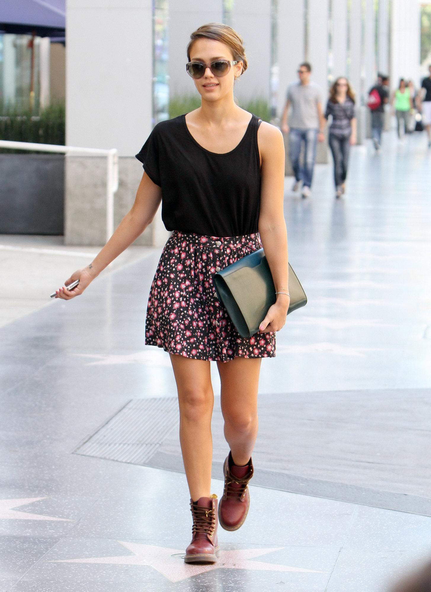 Jessica Alba - Heading to a meeting, Hollywood - August 19, 2012 