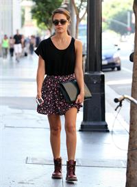 Jessica Alba - Heading to a meeting, Hollywood - August 19, 2012 