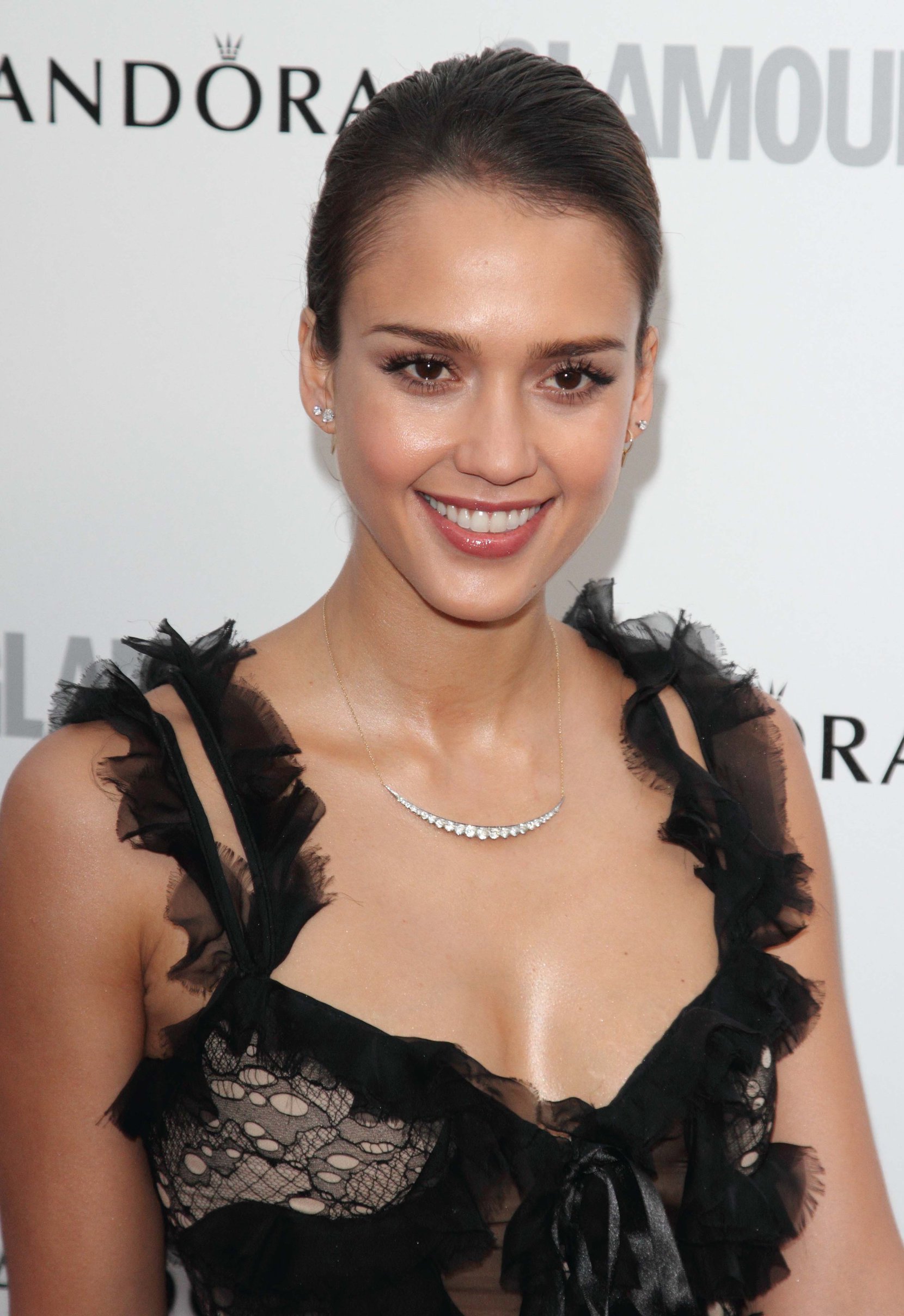 Jessica Alba - Glamour Women Of The Year Awards in London 2012.05.29