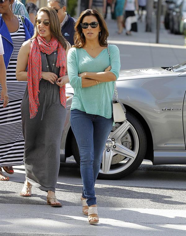 Eva Longoria Goes shoe shopping in Beverly Hills (May 23, 2013) 