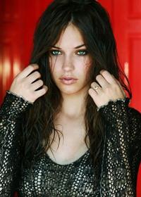 Alexis Knapp