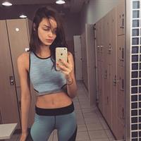 Luma Grothe taking a selfie