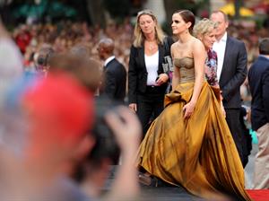 Emma Watson - Harry Potter and the Deathly Hallows Premiere in New York City, July 11, 2011