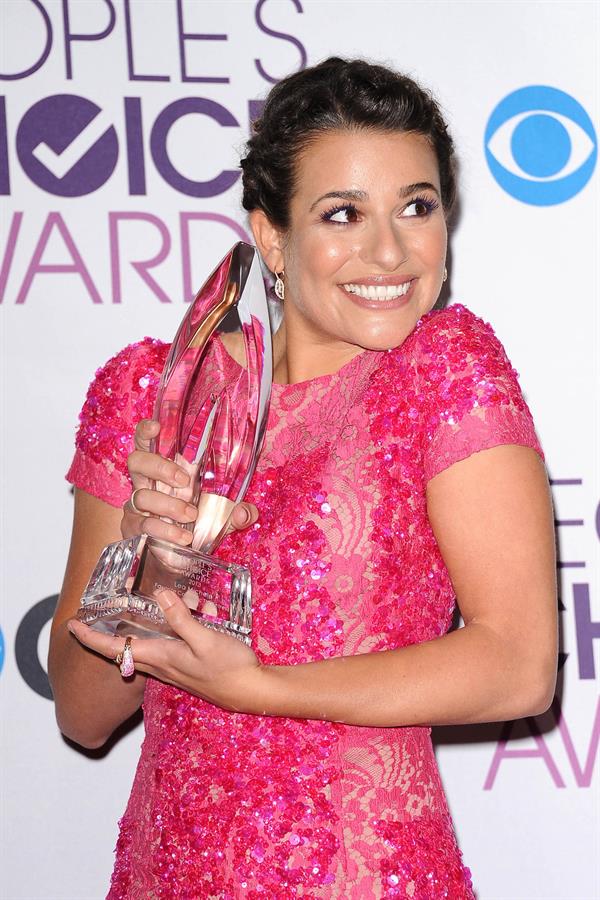 Lea Michele in pink at the 39th Annual People's Choice Awards in Los Angeles on Jan 9, 2013 