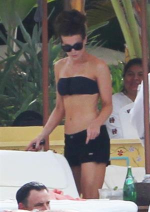 Kate Beckinsale in bikini as she fits in some sunbathing on family holiday in Mexico March 28-2013 