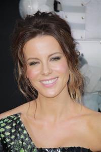 Kate Beckinsale Premiere of Columbia Pictures' 'Total Recall' at Grauman's Chinese Theatre in Hollywood August 1-20 