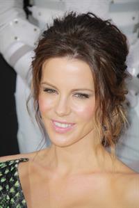 Kate Beckinsale Premiere of Columbia Pictures' 'Total Recall' at Grauman's Chinese Theatre in Hollywood August 1-20 