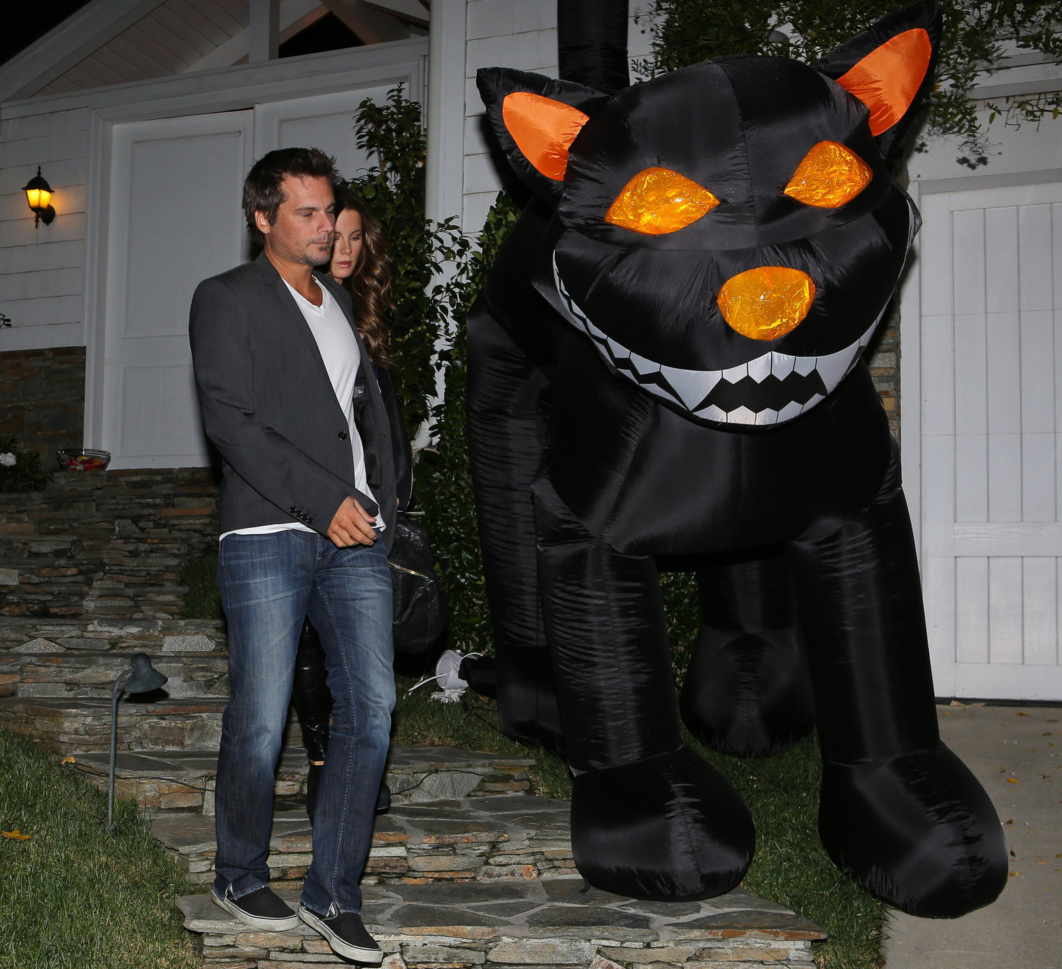 Kate Beckinsale going out for dinner on Halloween night in Brentwood 10/31/12