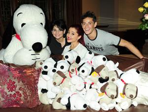 Ariana Grande Valentine Twitter party in Los Angeles 08-02-2012 