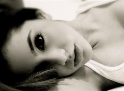 Ariana Grande Twitter and MySpace pics 