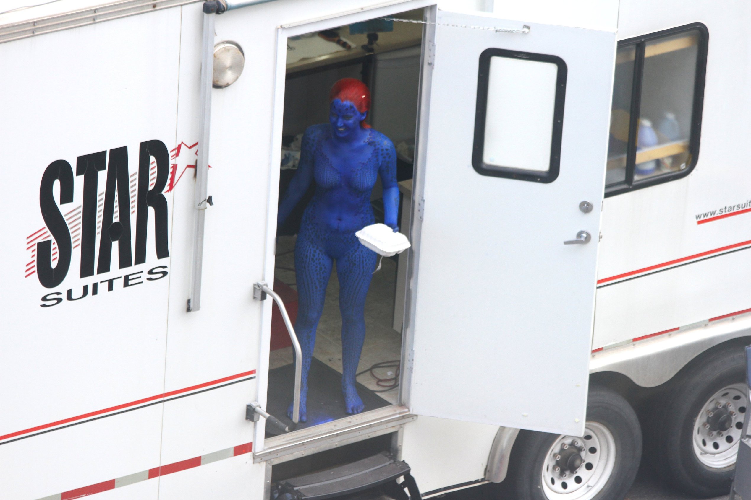 Jennifer Lawrence Pictures Jennifer Lawrence s On the Set of X-Men: Days of Future Past - Montreal, Canada (May 31, 2013)