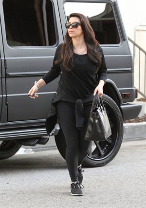Kim Kardashian - Heads to the gym in LA (29.01.2013)