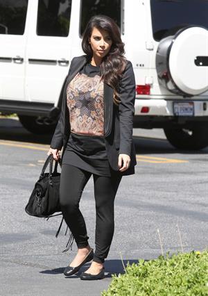 Kim Kardashian - Out in Los Angeles (29.03.2013) 