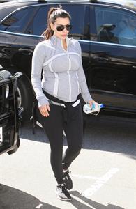 Kim Kardashian - Heads to the gym in Studio City (16.04.2013) 