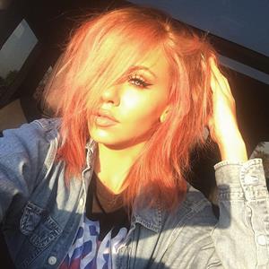 Imogen Anthony taking a selfie