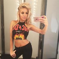 Imogen Anthony taking a selfie