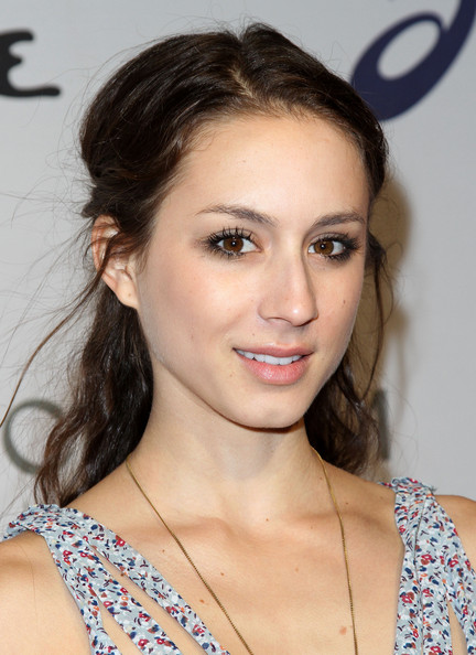 Troian Bellisario