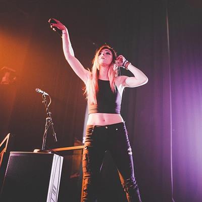 Chrissy Costanza