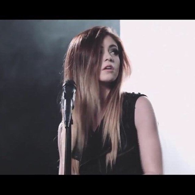 Chrissy Costanza