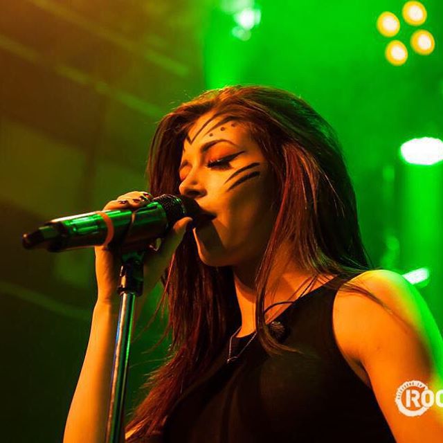 Chrissy Costanza