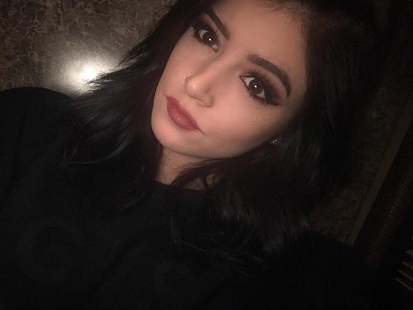 Chrissy Costanza taking a selfie