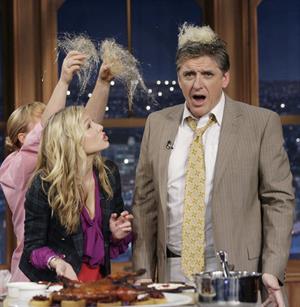 Kristen Bell 'The Late Late Show with Craig Ferguson' - December 11, 2008  