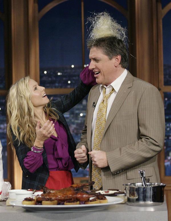 Kristen Bell 'The Late Late Show with Craig Ferguson' - December 11, 2008  