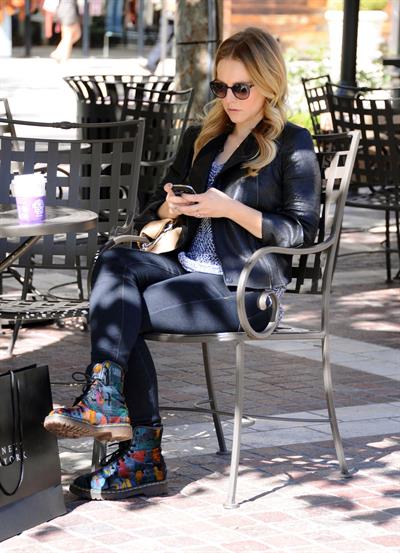 Kristen Bell out shopping at The Americana at Brand in Glendale 10/30/12