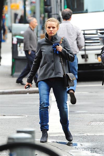 Kristen Bell in Manhattan - October 10, 2012 