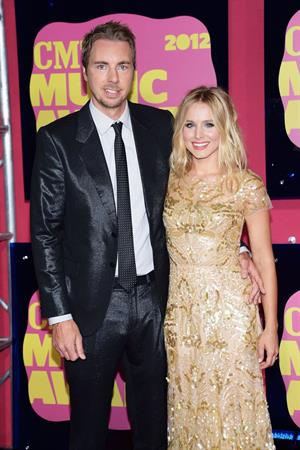 Kristen Bell - 2012 CMT Music Awards in Nashville (June 6, 2012) 