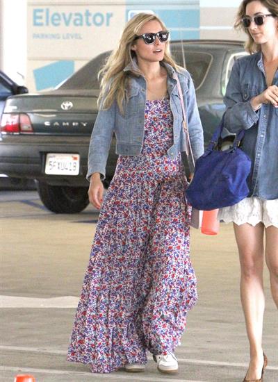 Kristen Bell - spotted out and about with a friend in North Hollywood May 31, 2012