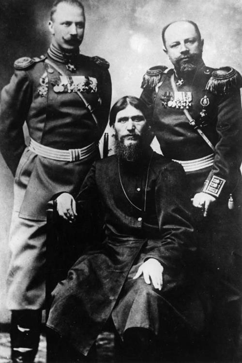 Ra ra Rasputin
Lover of the Russian queen
There was a cat that really was gone
Ra ra Rasputin
Russia's greatest love machine
It was a shame how he carried on