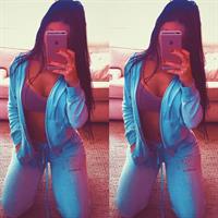 Claudia Alende taking a selfie