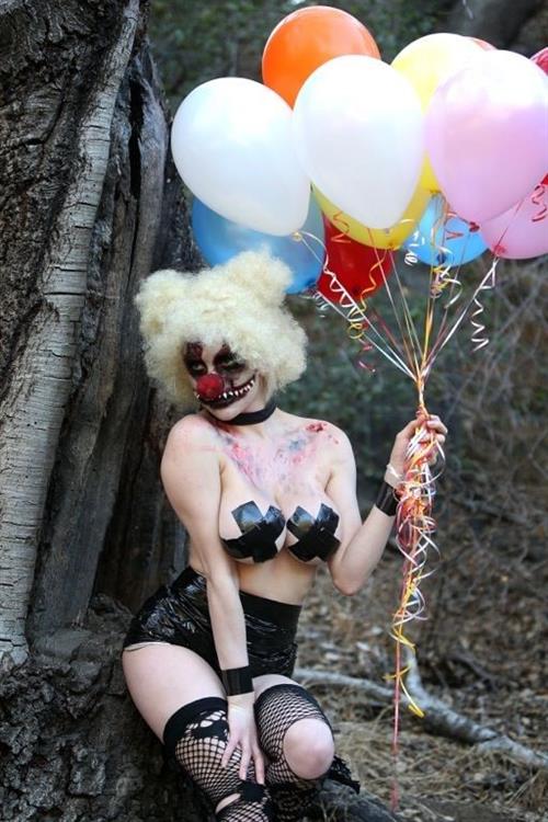 Courtney Stodden as a topless evil clown