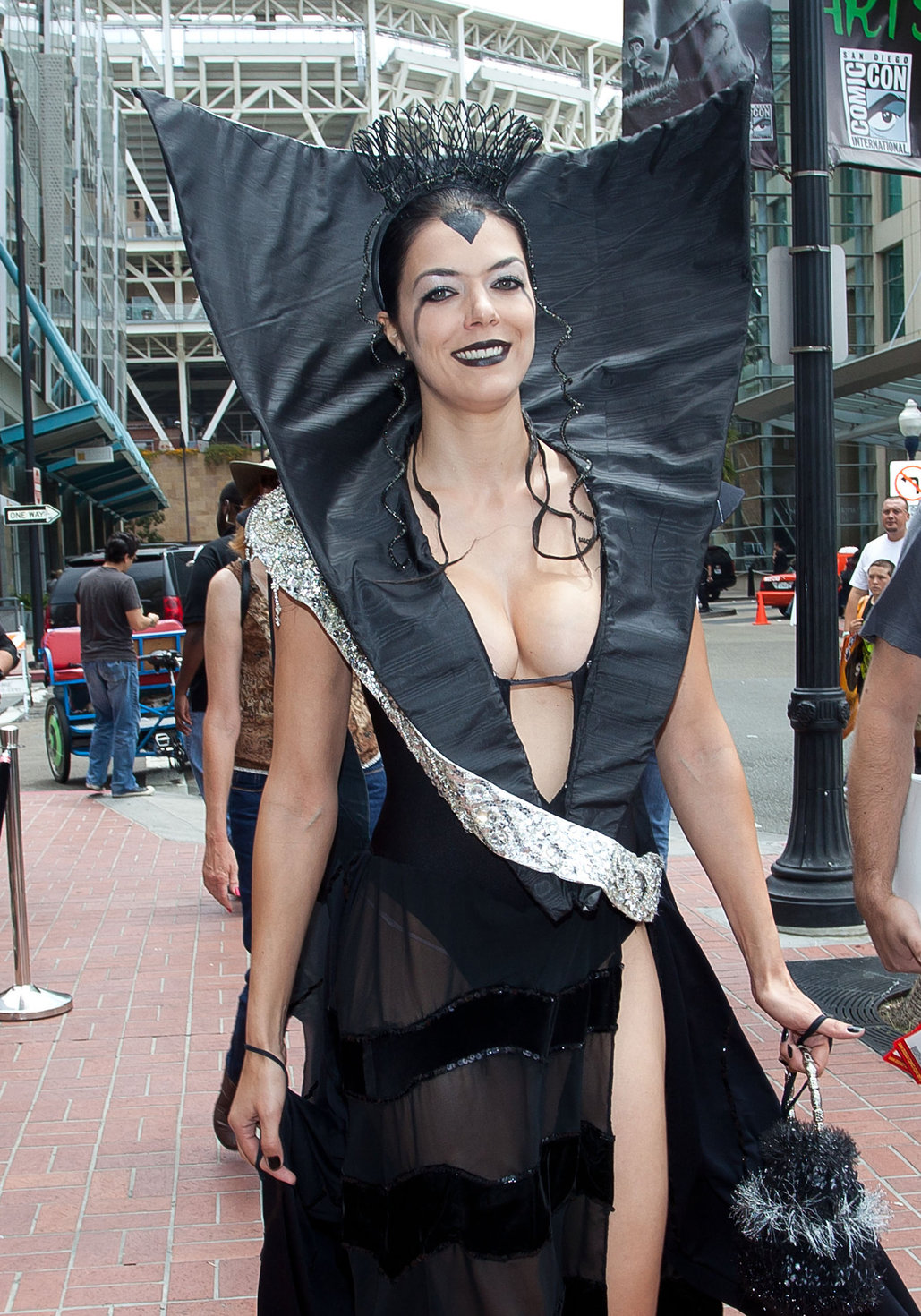 Adrianne Curry dressed as Lily from Legend during Comic-Con in San Diego - July 14, 2012