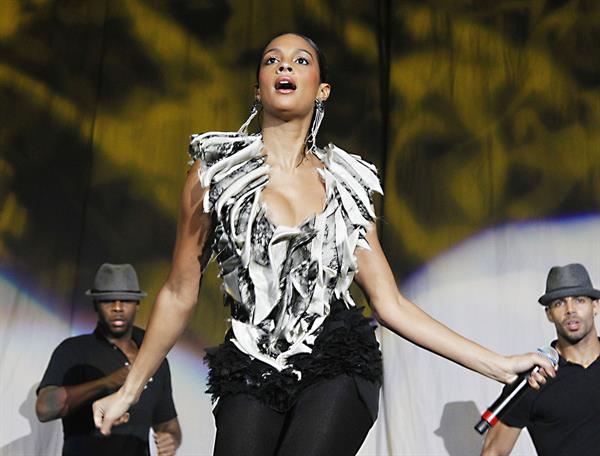 Alesha Dixon - Jingle Bell Ball - Manchester - 1st Dec 2010