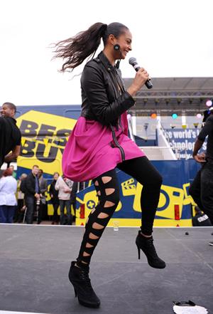 Alesha Dixon - Best Buy Nottingham - May 28, 2011