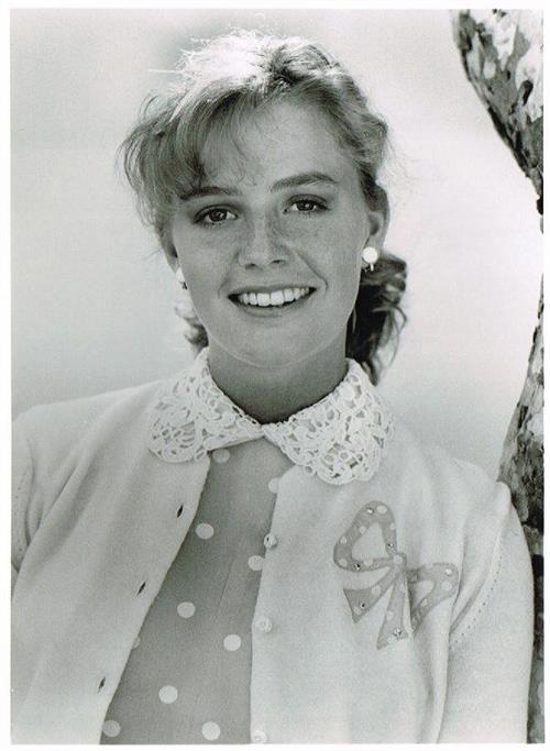 Elisabeth Shue