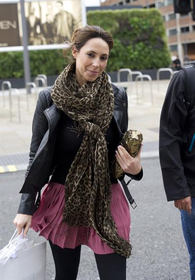 Alex Jones at Westfield shopping centre Nov 4, 2011