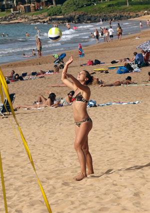 Alex Morgan bikini candids in Hawaii 12/19/12 