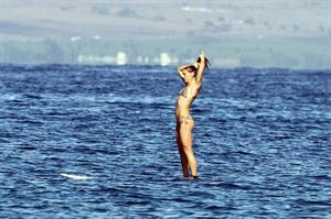 Alex Morgan bikini candids in Hawaii 12/19/12 
